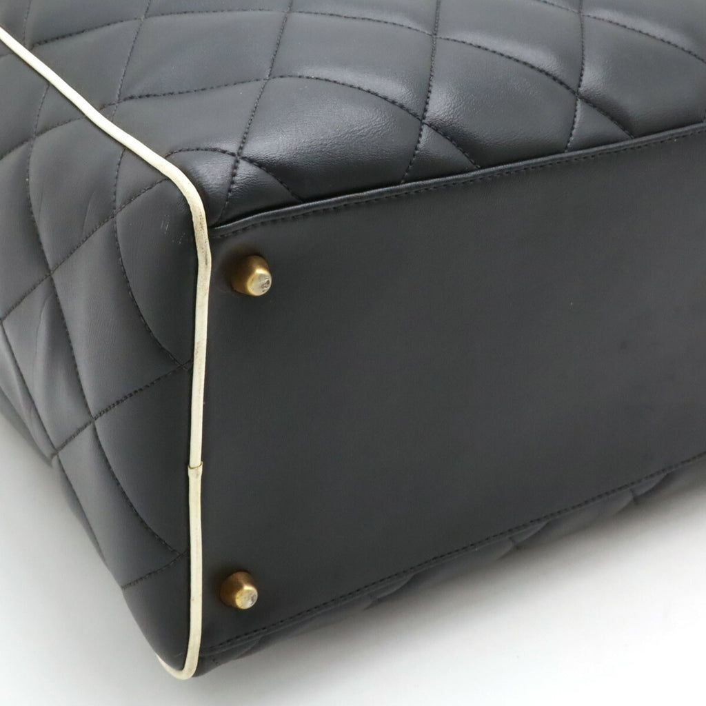 Chanel Black White Leather Boston Bag (Pre-Owned)
