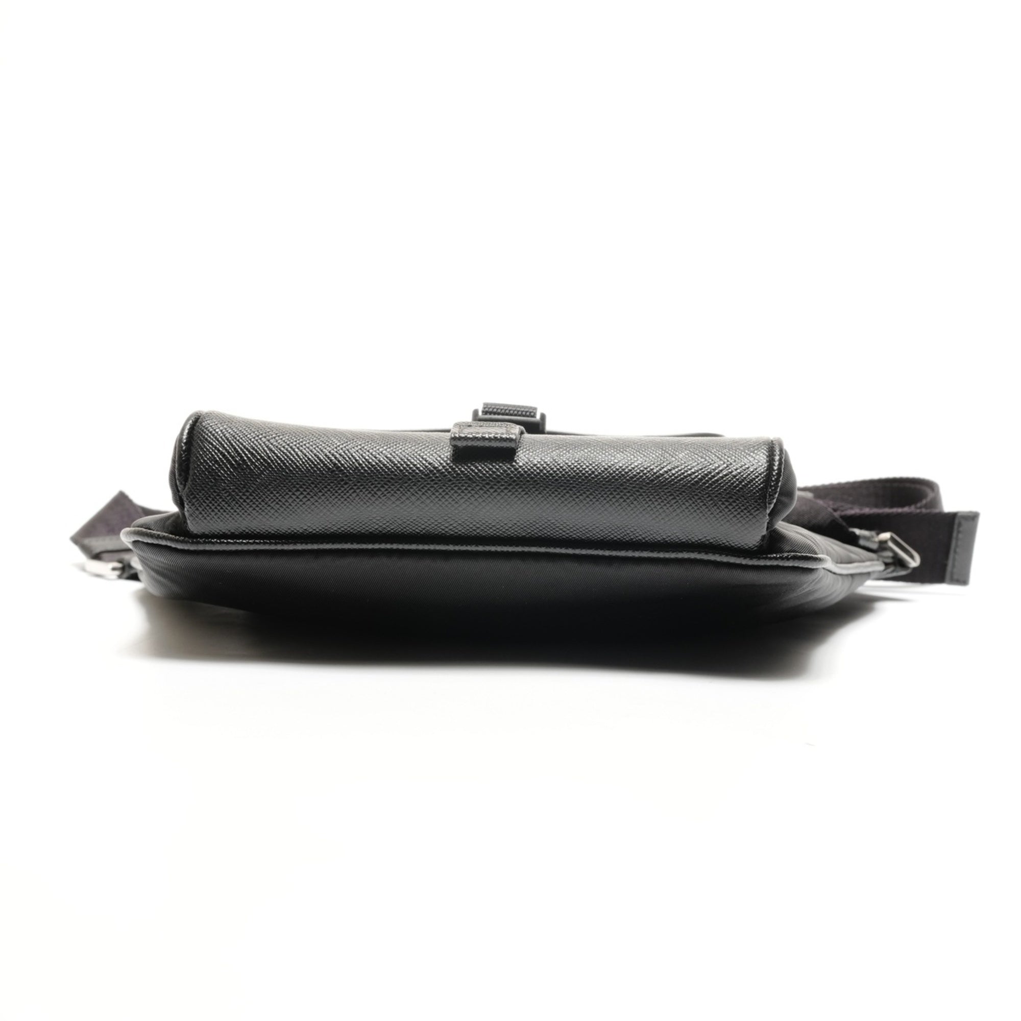Prada Black Nylon Shoulder Bag (Pre-Owned)
