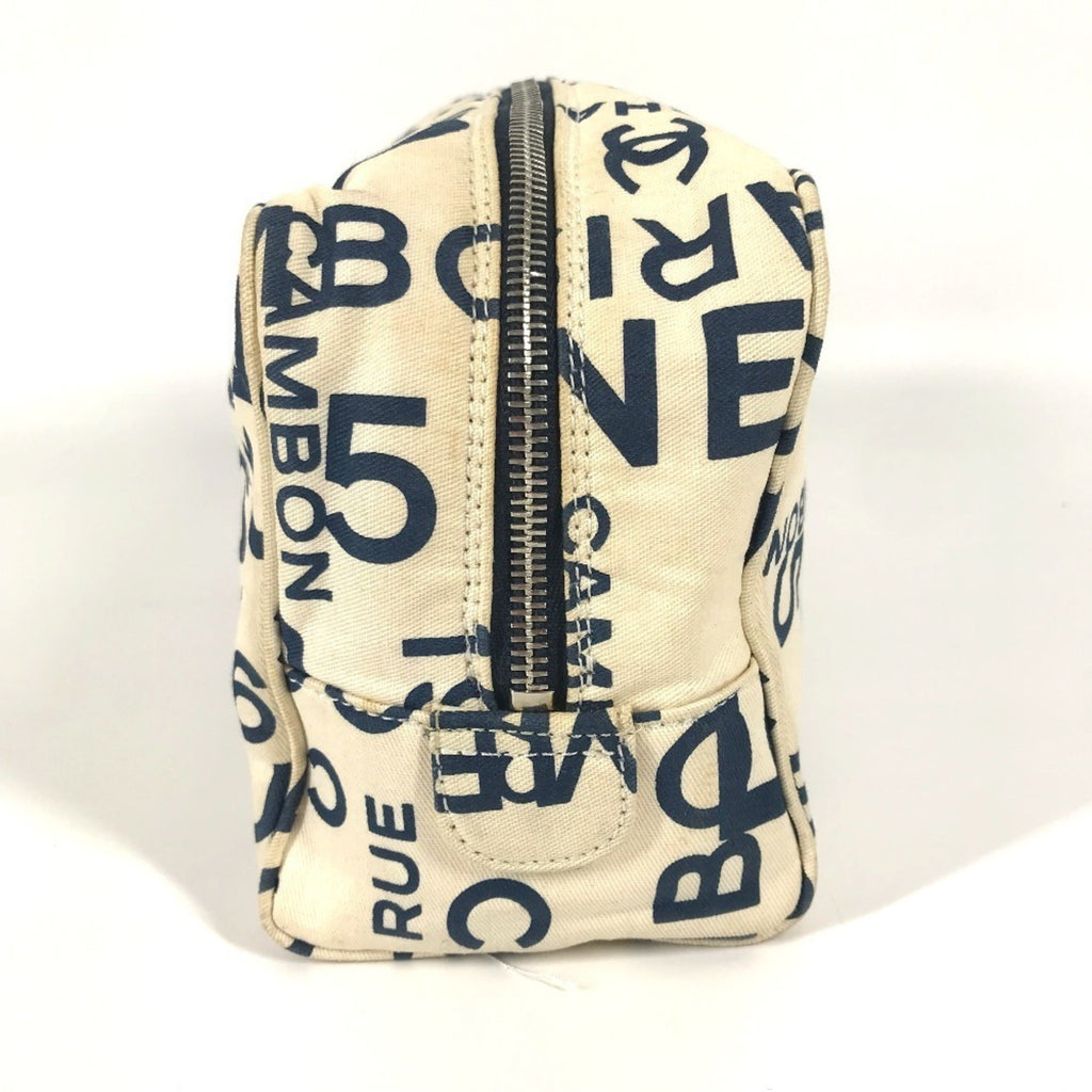 Chanel Navy White Canvas Clutch Bag (Pre-Owned)