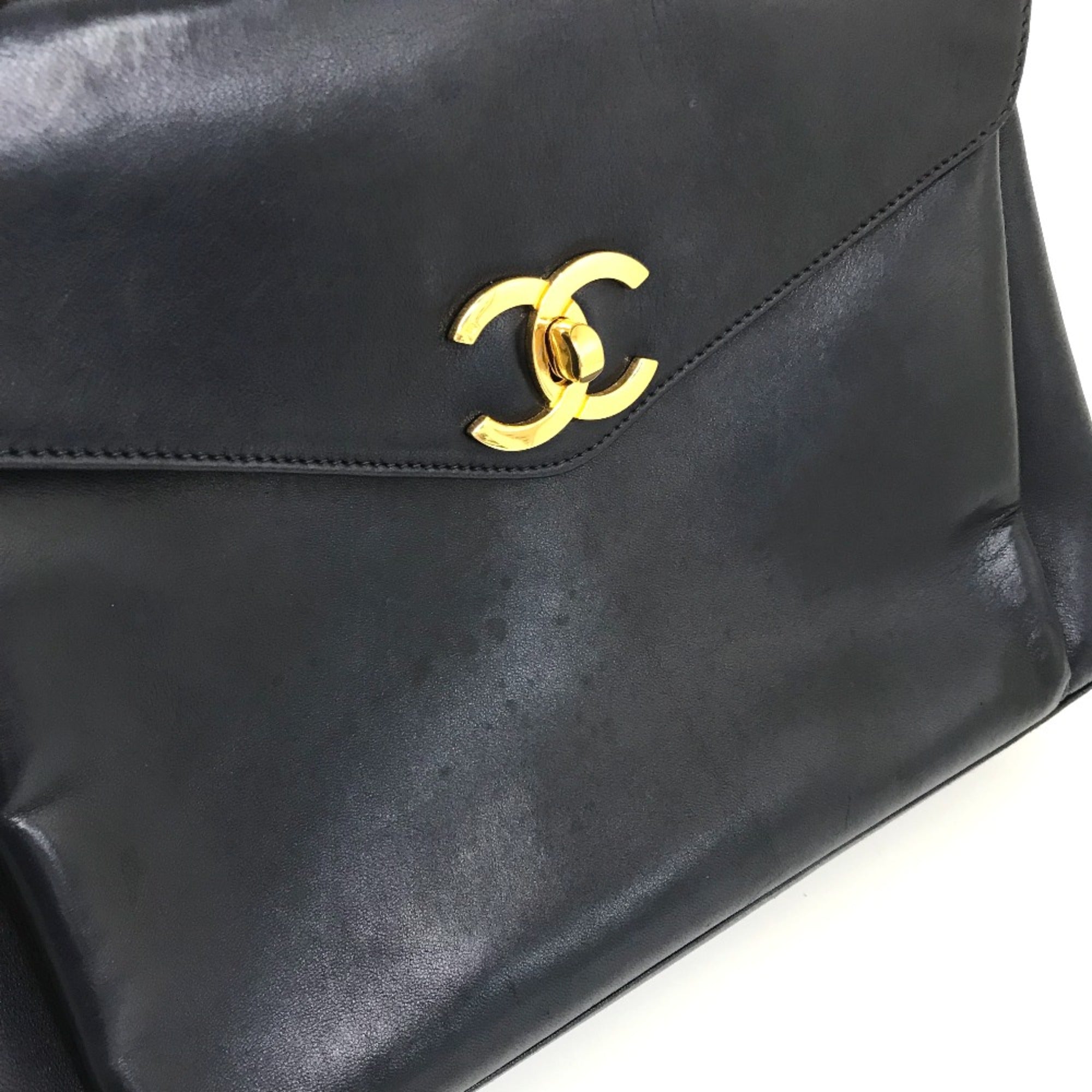 Chanel Navy Leather Shoulder Bag (Pre-Owned)