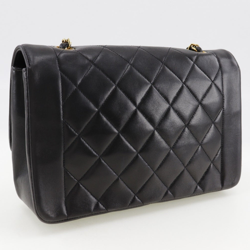 Chanel Black Leather Shoulder Bag (Pre-Owned)