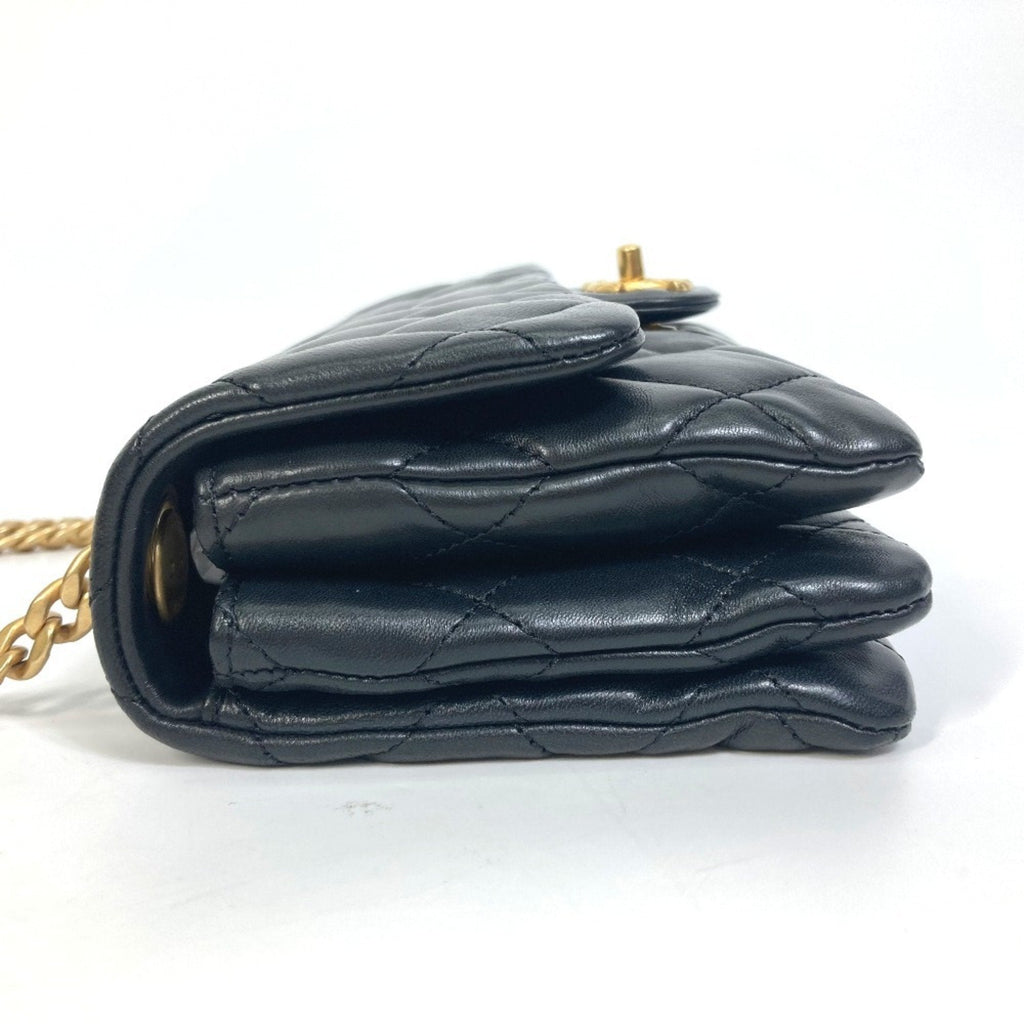 Chanel Black Leather Shoulder Bag (Pre-Owned)