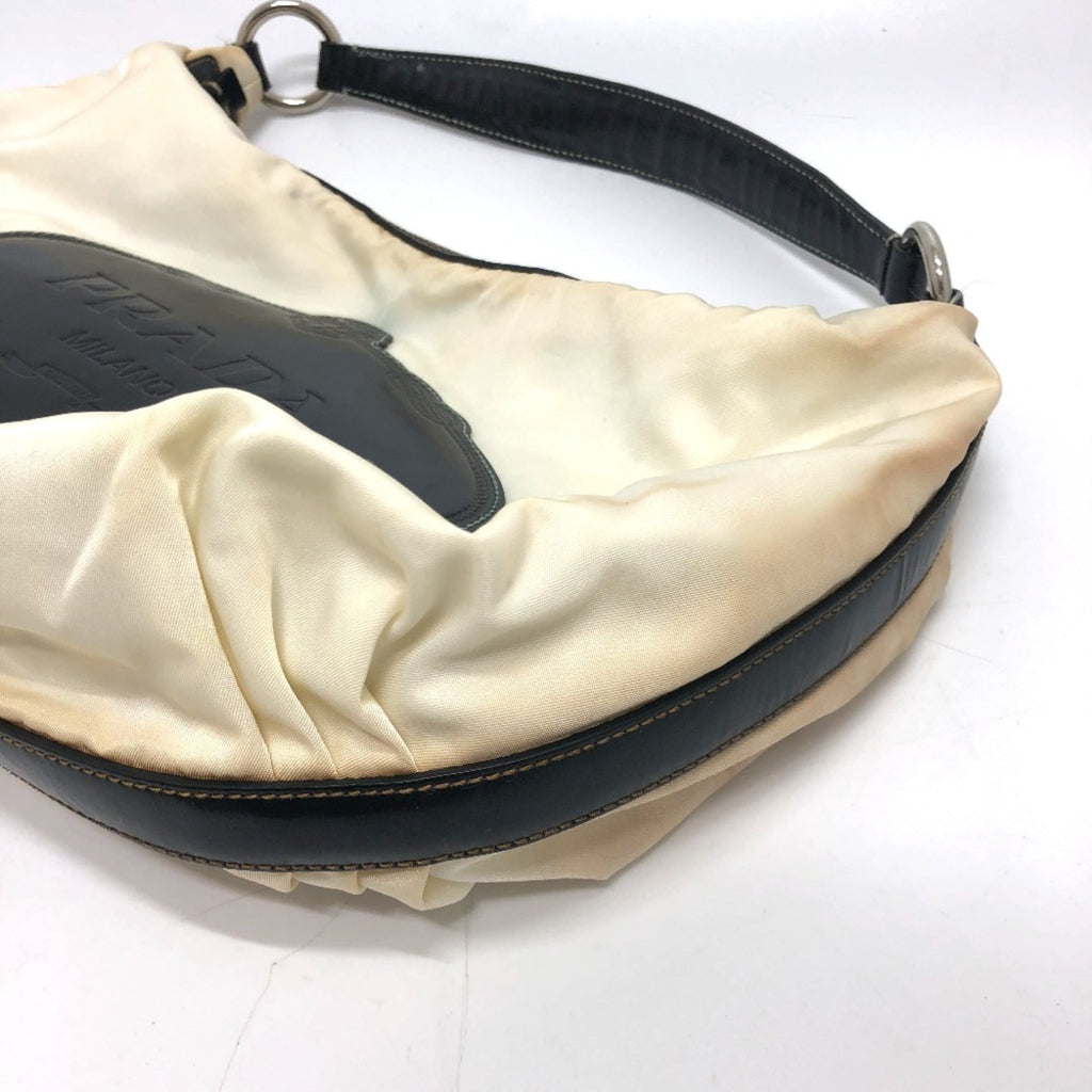 Prada White Cloth Shoulder Bag (Pre-Owned)