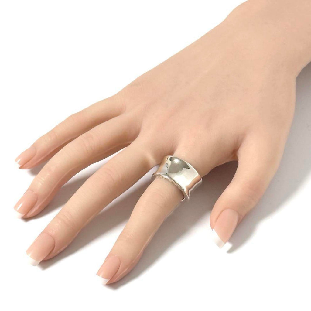 Chanel Silver Silver 925 Band Ring (Pre-Owned)