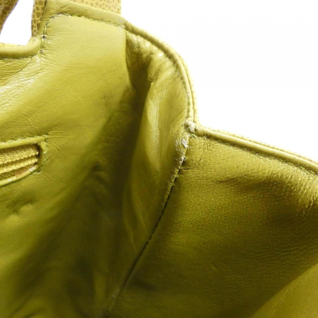 Chanel Green Grained Calfskin Handbag (Pre-Owned)