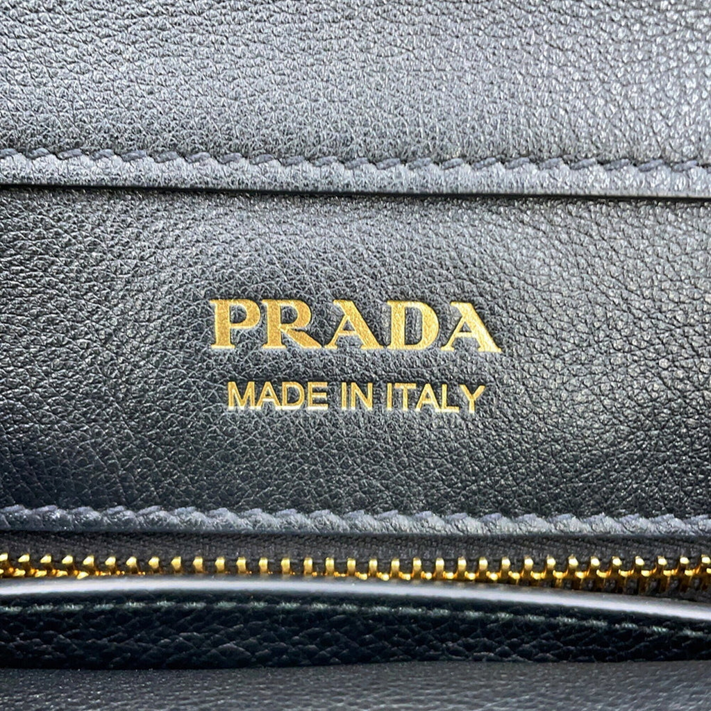 Prada Black Leather Handbag (Pre-Owned)