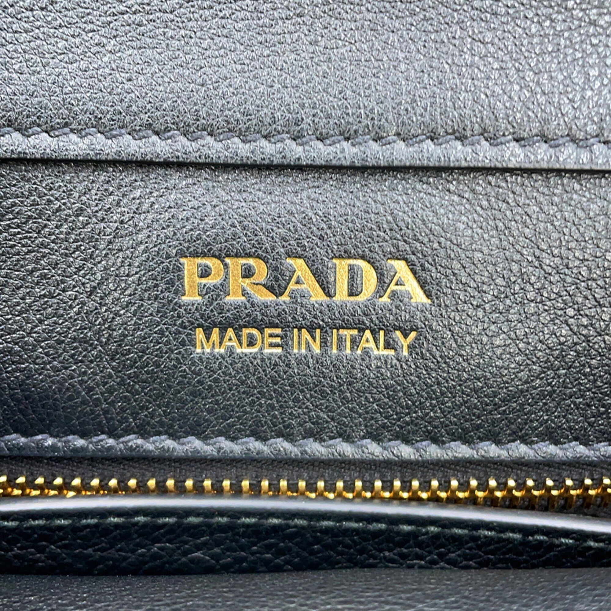 Prada Black Leather Handbag (Pre-Owned)
