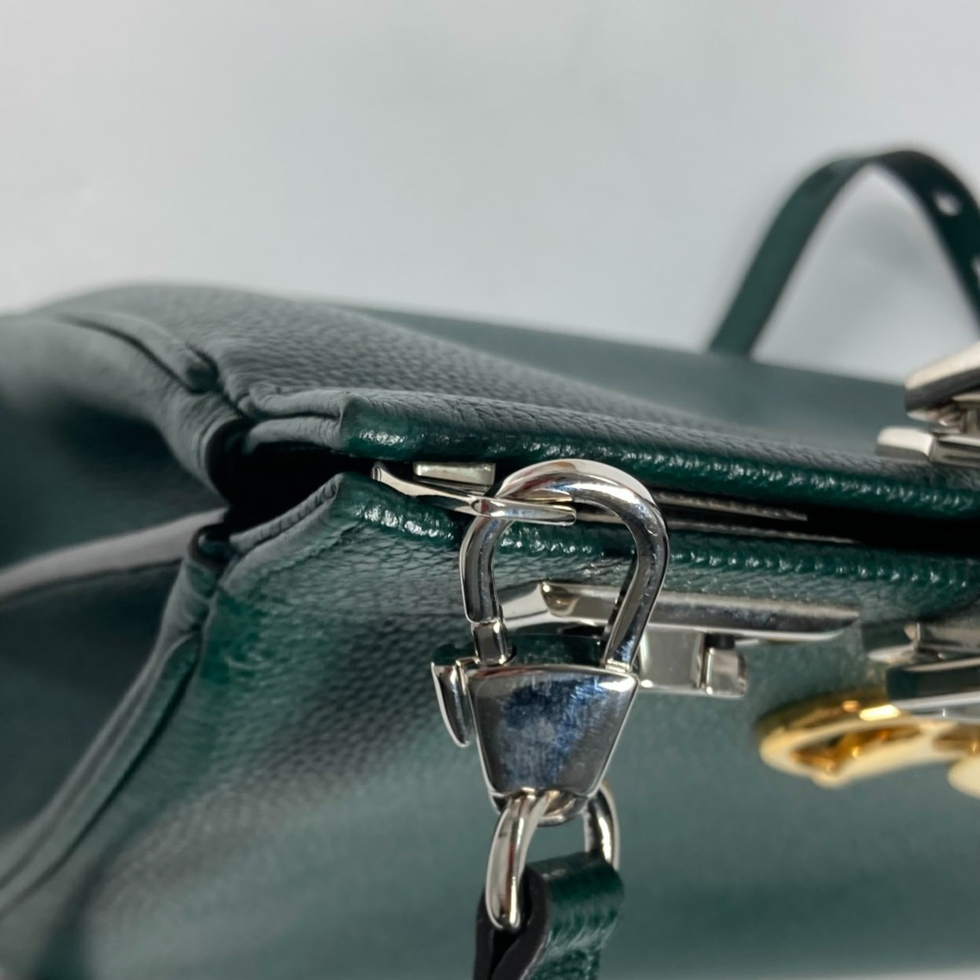 Gucci Green Leather Handbag Shoulder Bag (Pre-Owned)