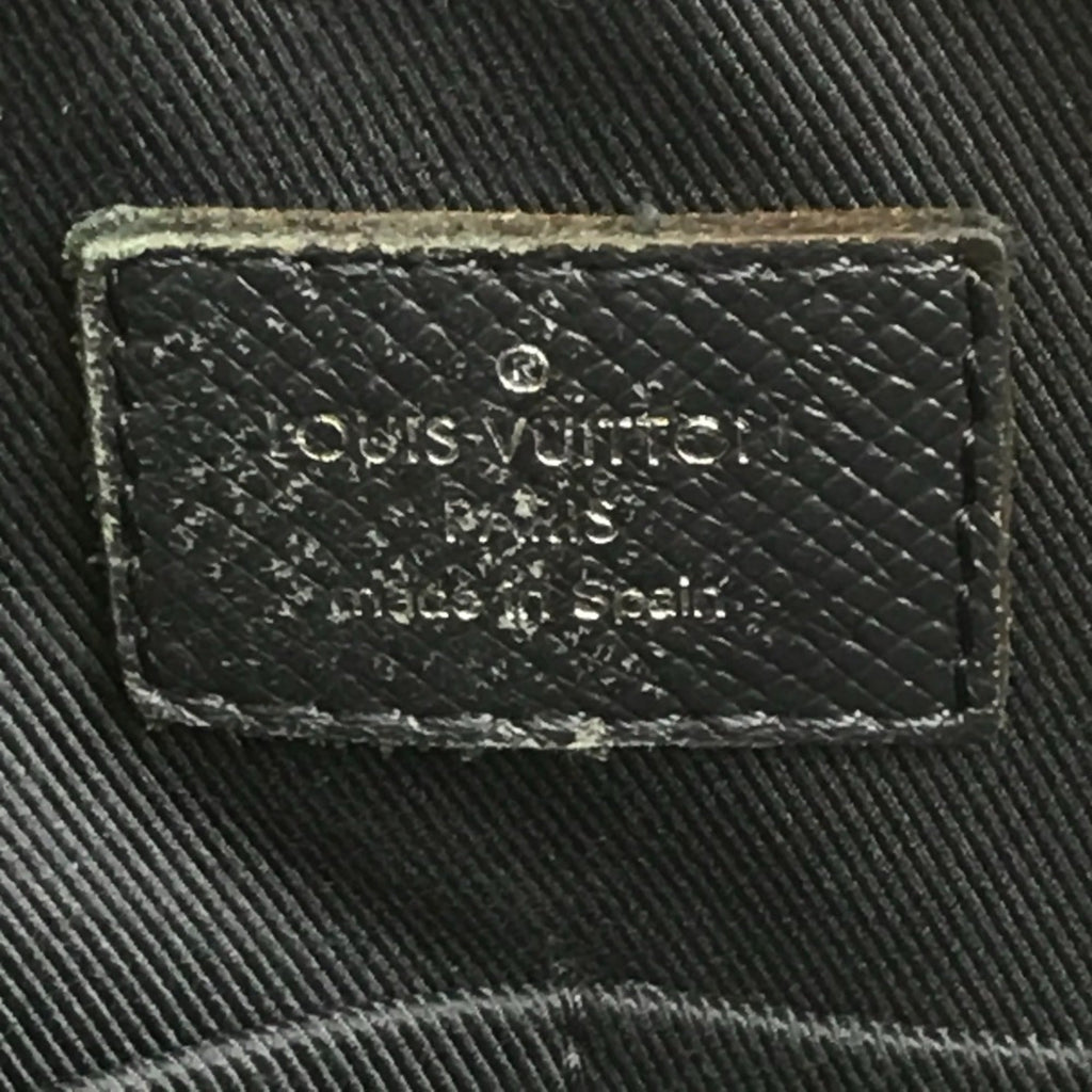 Louis Vuitton Navy Leather Shoulder Bag (Pre-Owned)