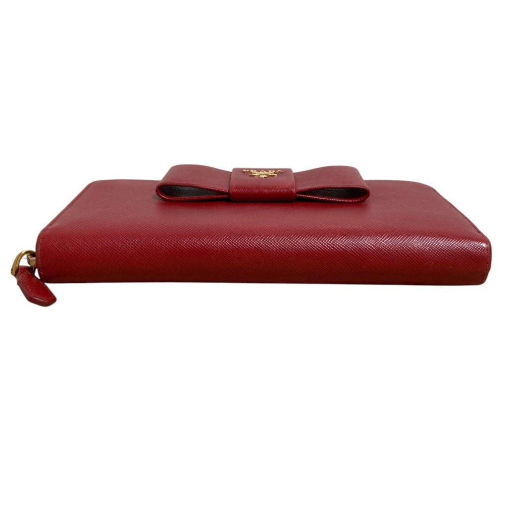 Prada Red Color Leather Long Wallet (Bi-Fold) (Pre-Owned)