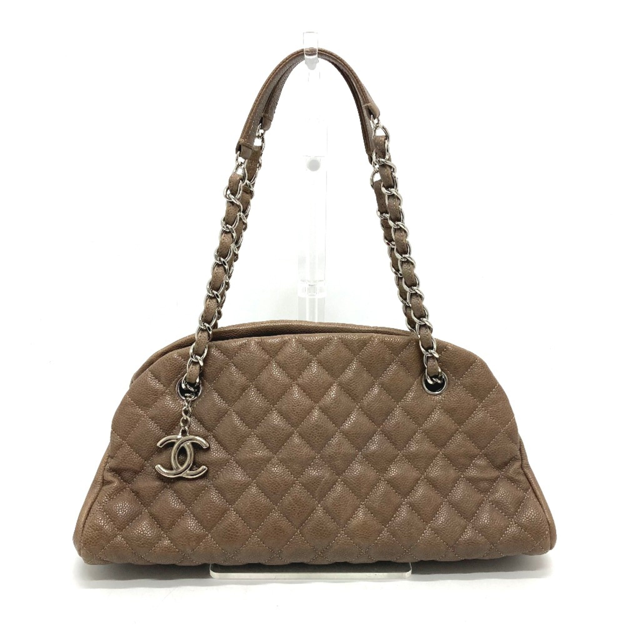 Chanel Brown Leather Shoulder Bag (Pre-Owned)