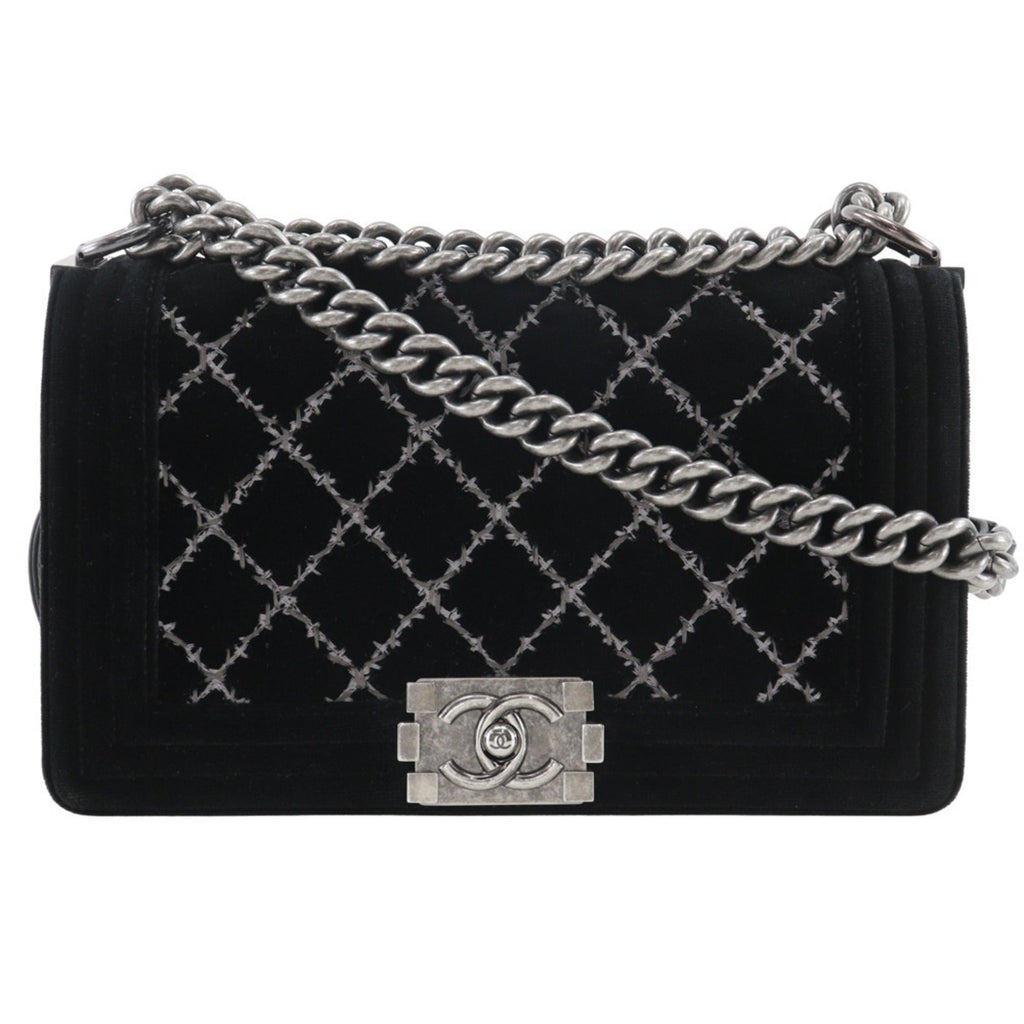 Chanel Black Leather Leather Shoulder Bag (Pre-Owned)