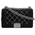 Chanel Black Leather Leather Shoulder Bag (Pre-Owned)