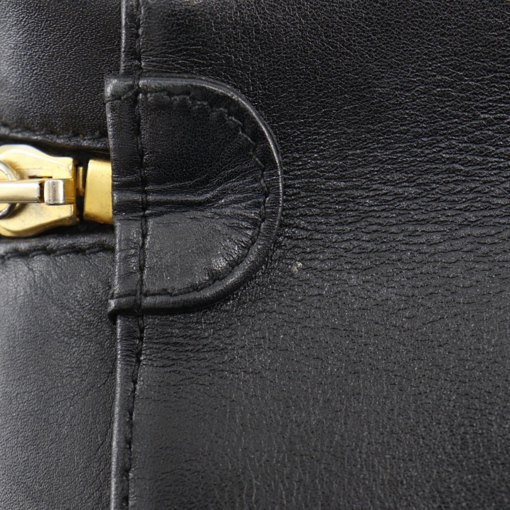 Chanel Black Leather Handbag Pouch (Pre-Owned)