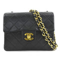 Chanel Black Leather Shoulder Bag (Pre-Owned)