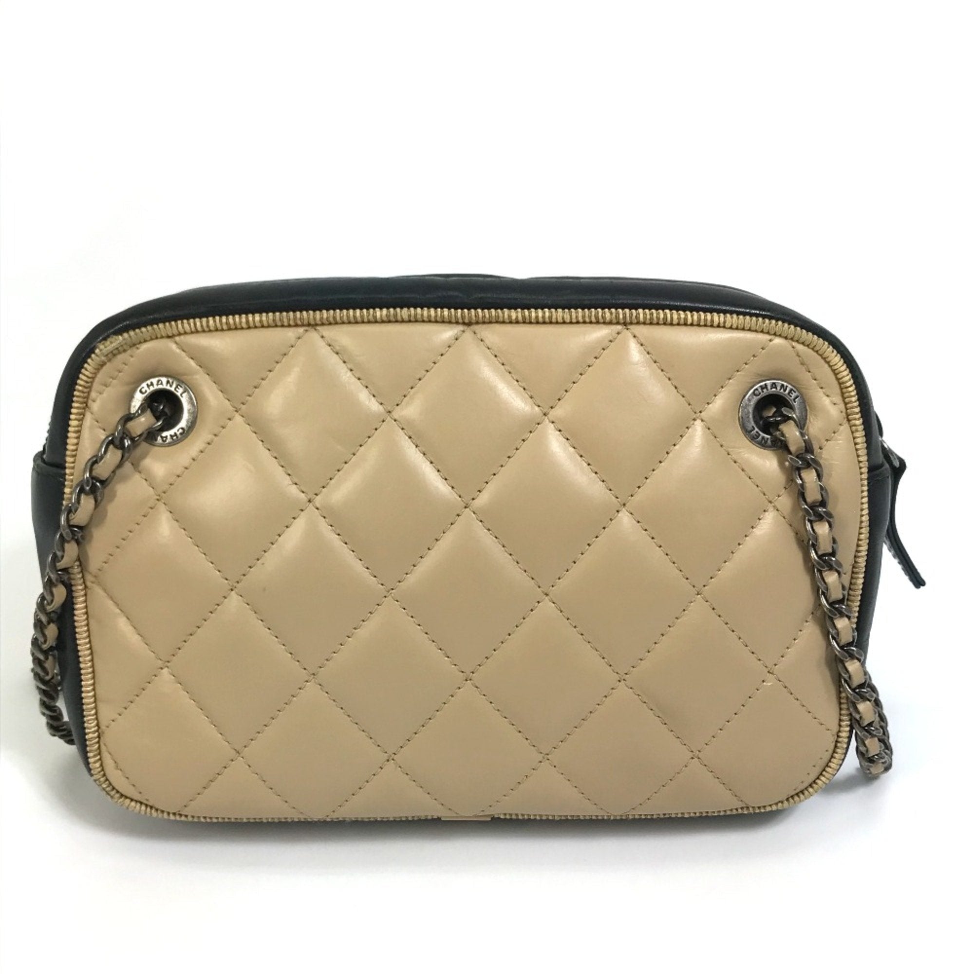 Chanel Beige Leather Shoulder Bag (Pre-Owned)