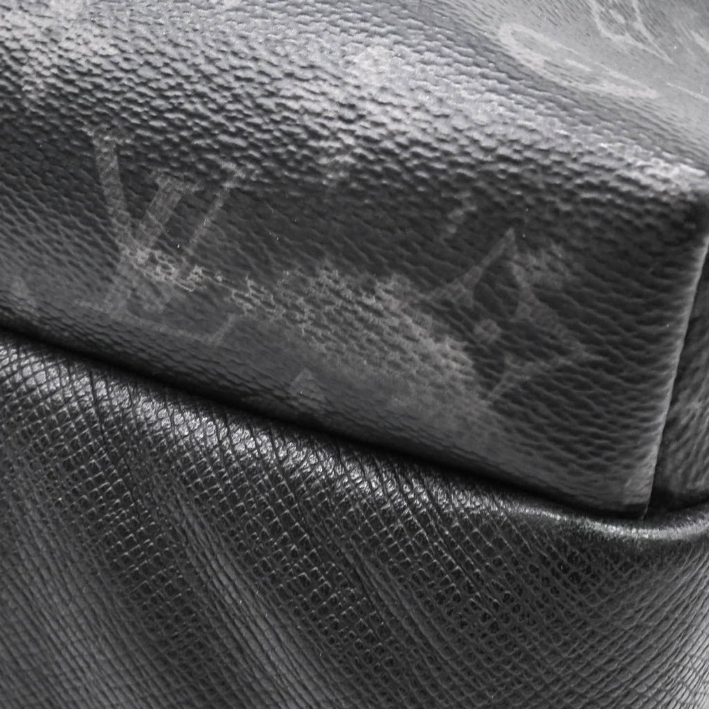 Louis Vuitton Taiga Black Taiga Leather Backpack (Pre-Owned)