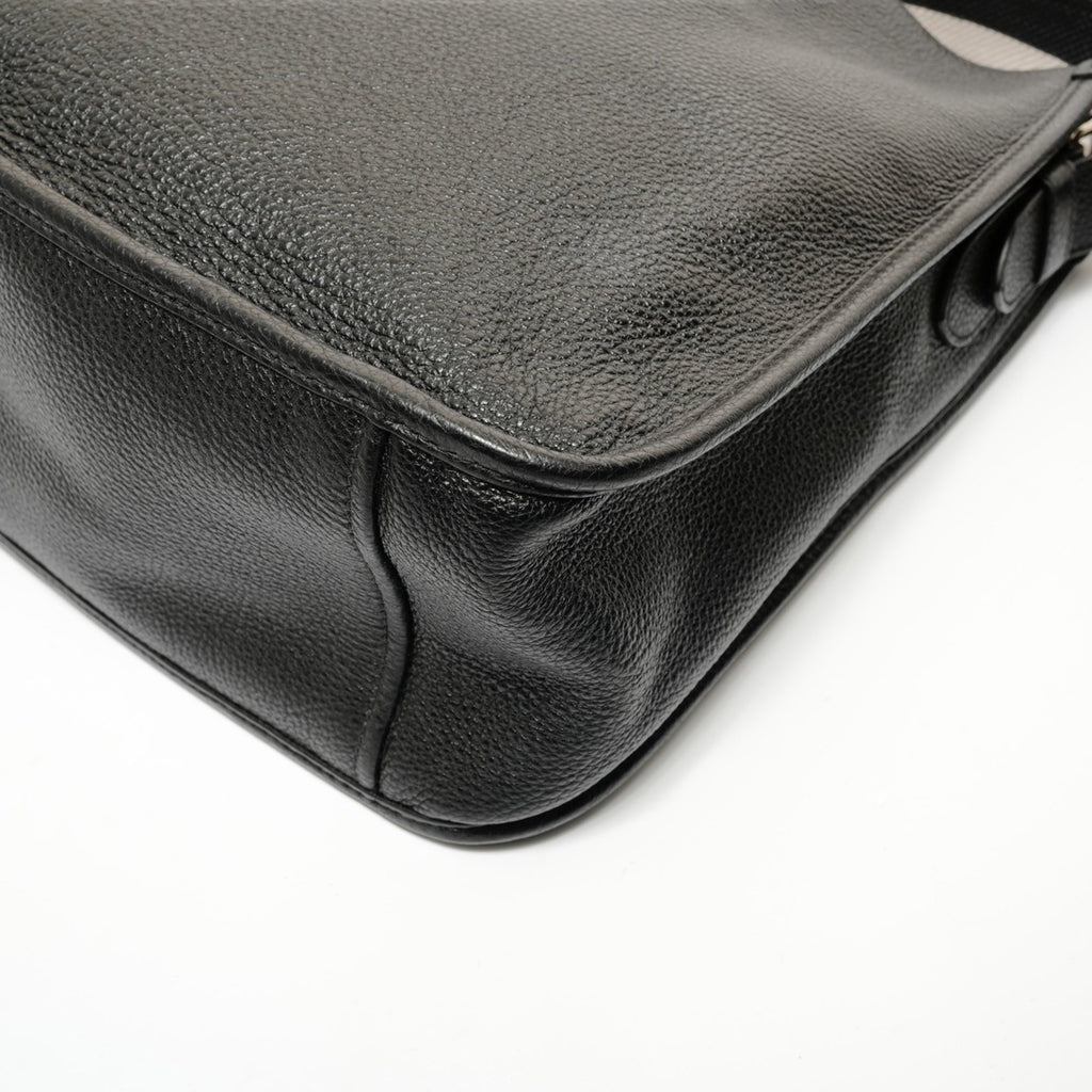 Prada Black Leather Shoulder Bag (Pre-Owned)