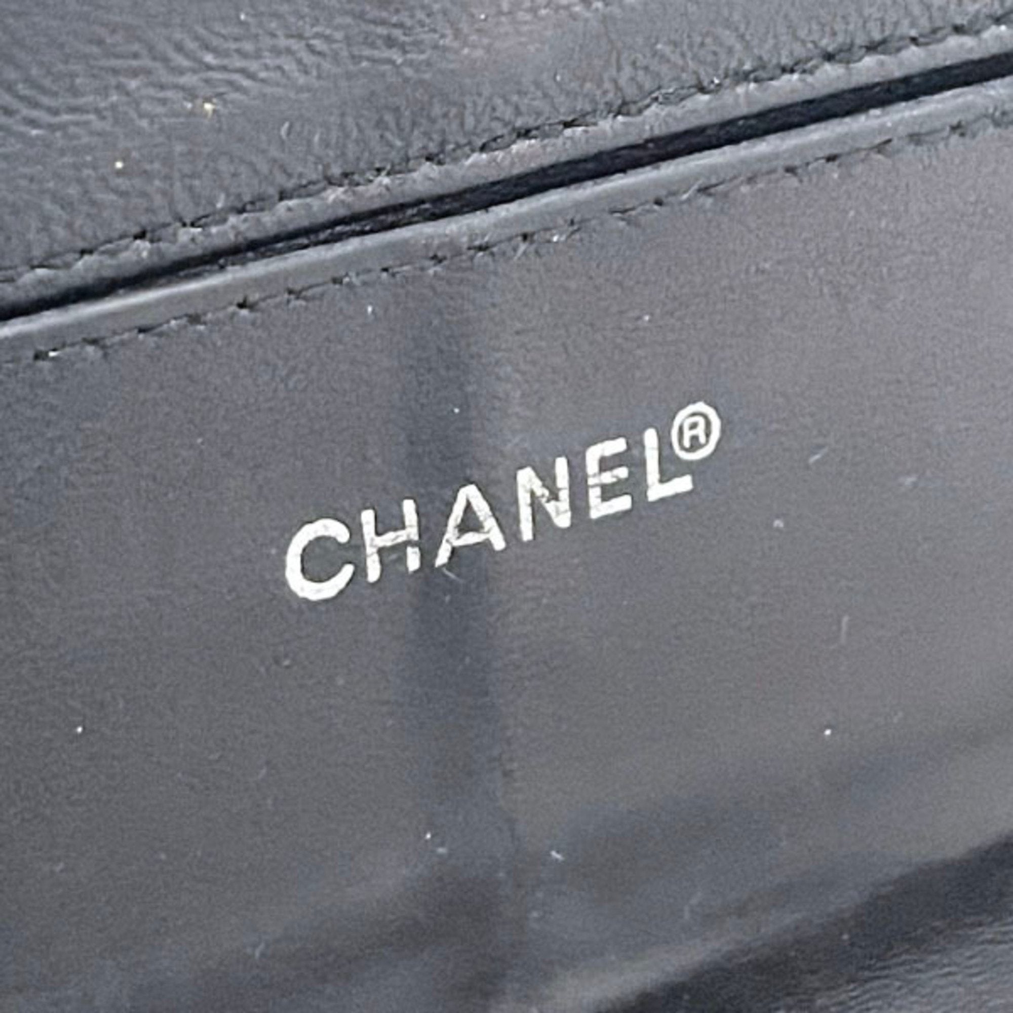Chanel Black Leather Nylon Long Wallet (Bi-Fold) (Pre-Owned)