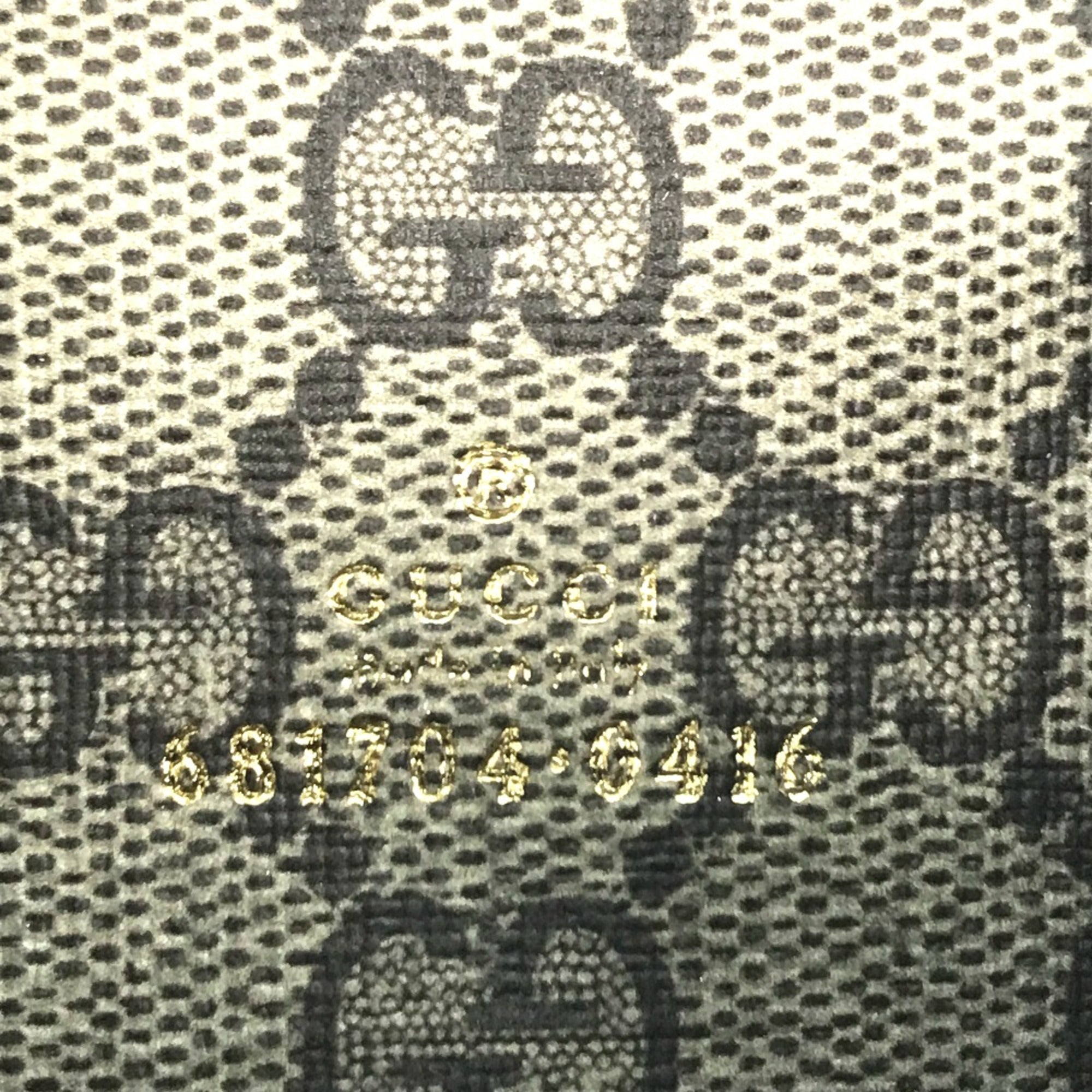 Gucci Beige Other Wallet (Tri-Fold) (Pre-Owned)