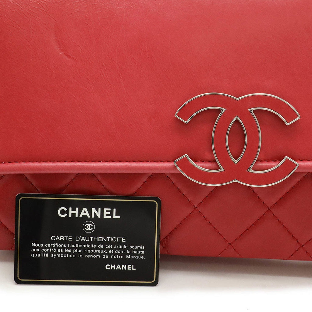 Chanel Pink Leather Shoulder Bag (Pre-Owned)