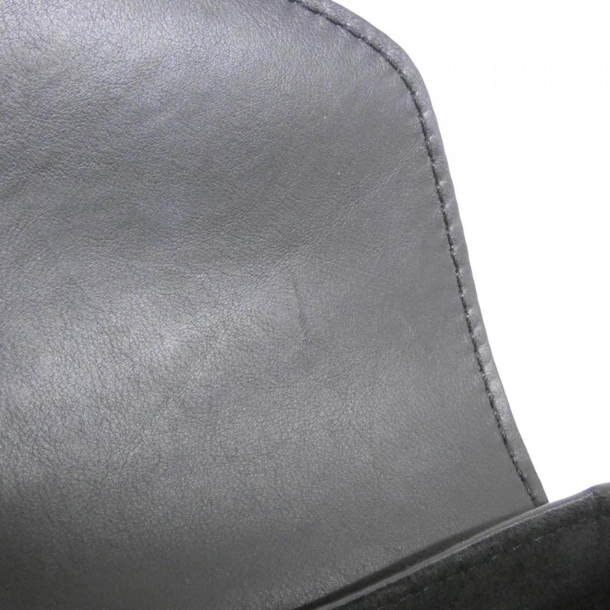 Louis Vuitton Black Leather Pochette Pouch Shoulder Bag (Pre-Owned)