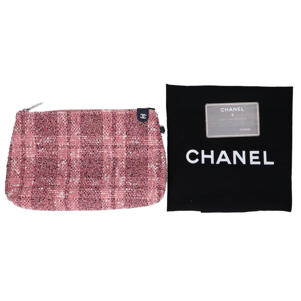 Chanel Navy Leather Handbag (Pre-Owned)