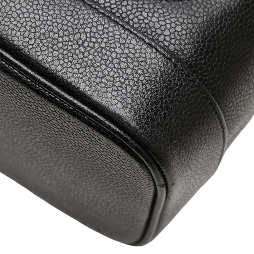 Chanel Black Grained Calfskin Pouch Vanity Bag (Pre-Owned)