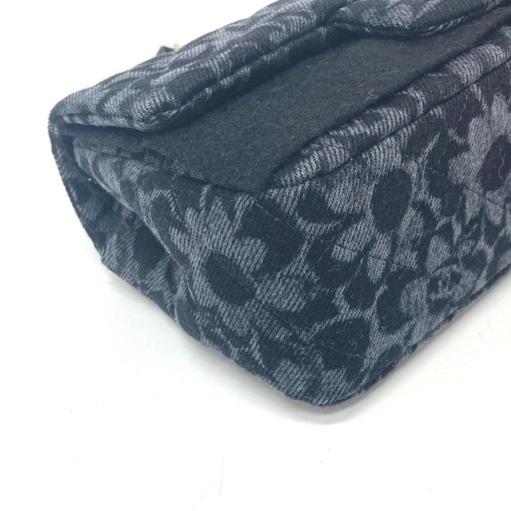 Chanel Black Denim Shoulder Bag (Pre-Owned)