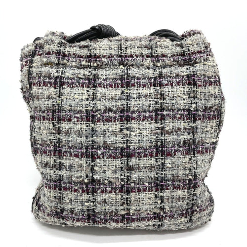 Chanel Gray Tweed Shoulder Bag (Pre-Owned)
