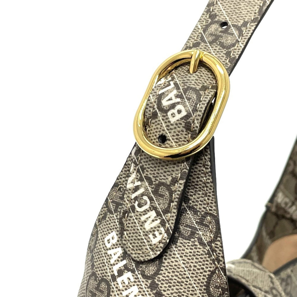Gucci Beige Gg Supreme Handbag (Pre-Owned)