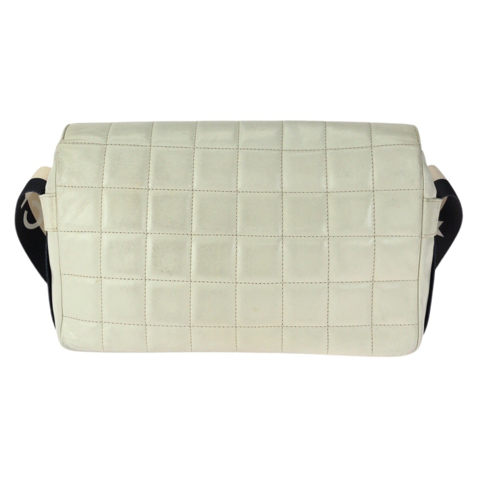 Chanel Black Off-White Leather Messenger Bag Shoulder Bag (Pre-Owned)