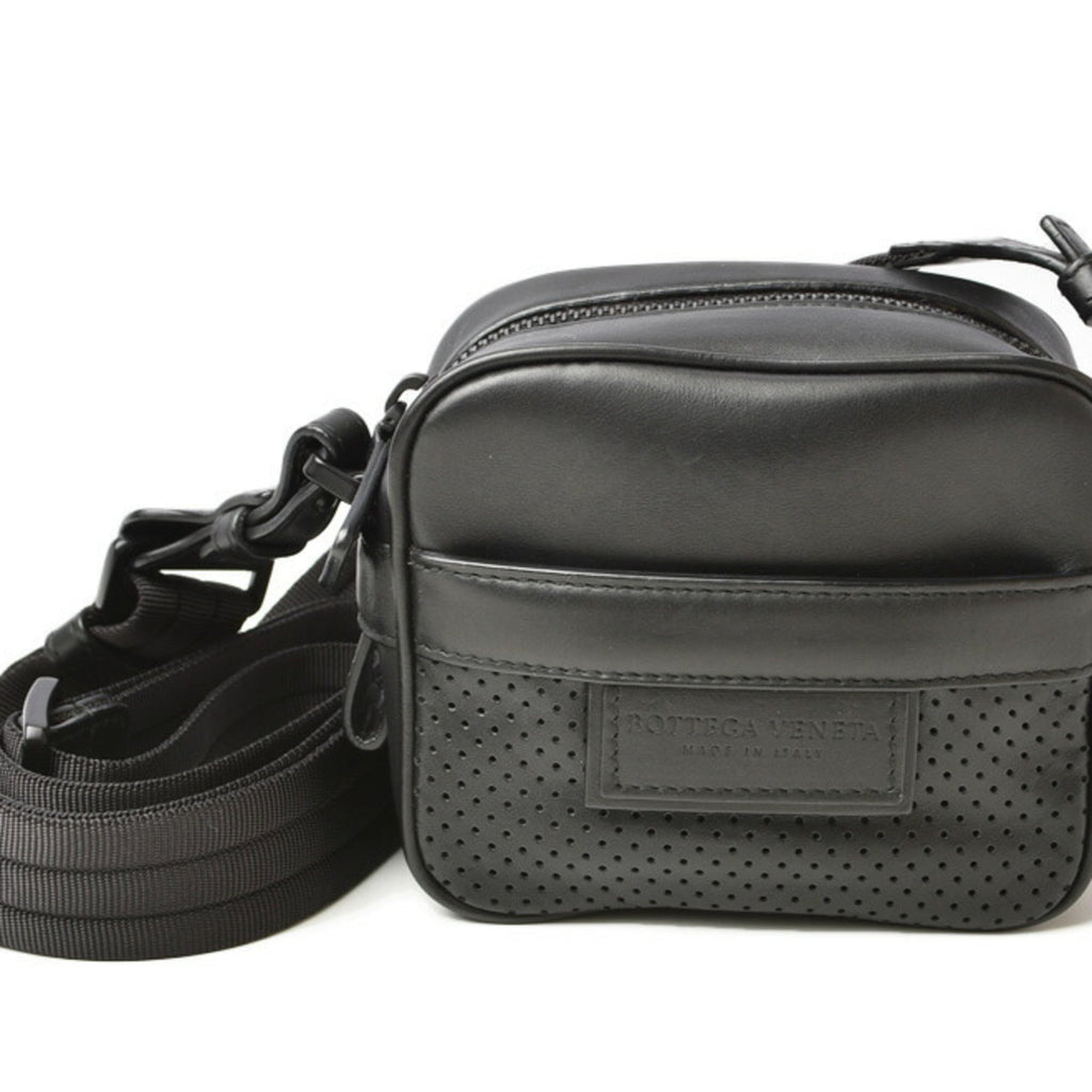 Bottega Veneta Black Leather Pouch Shoulder Bag (Pre-Owned)