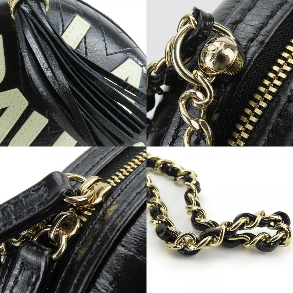 Chanel Black Leather Shoulder Bag (Pre-Owned)