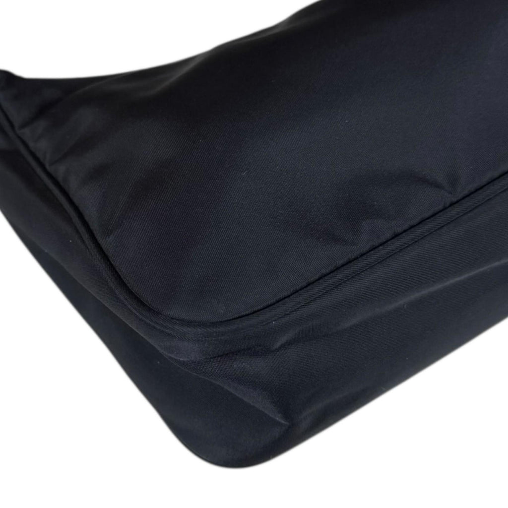 Prada Black Nero Nylon Handbag (Pre-Owned)