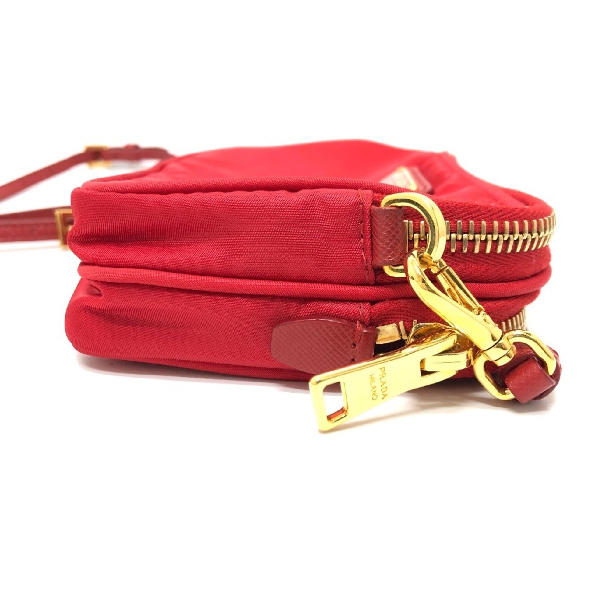 Prada Red Color Nylon Pochette Shoulder Bag (Pre-Owned)