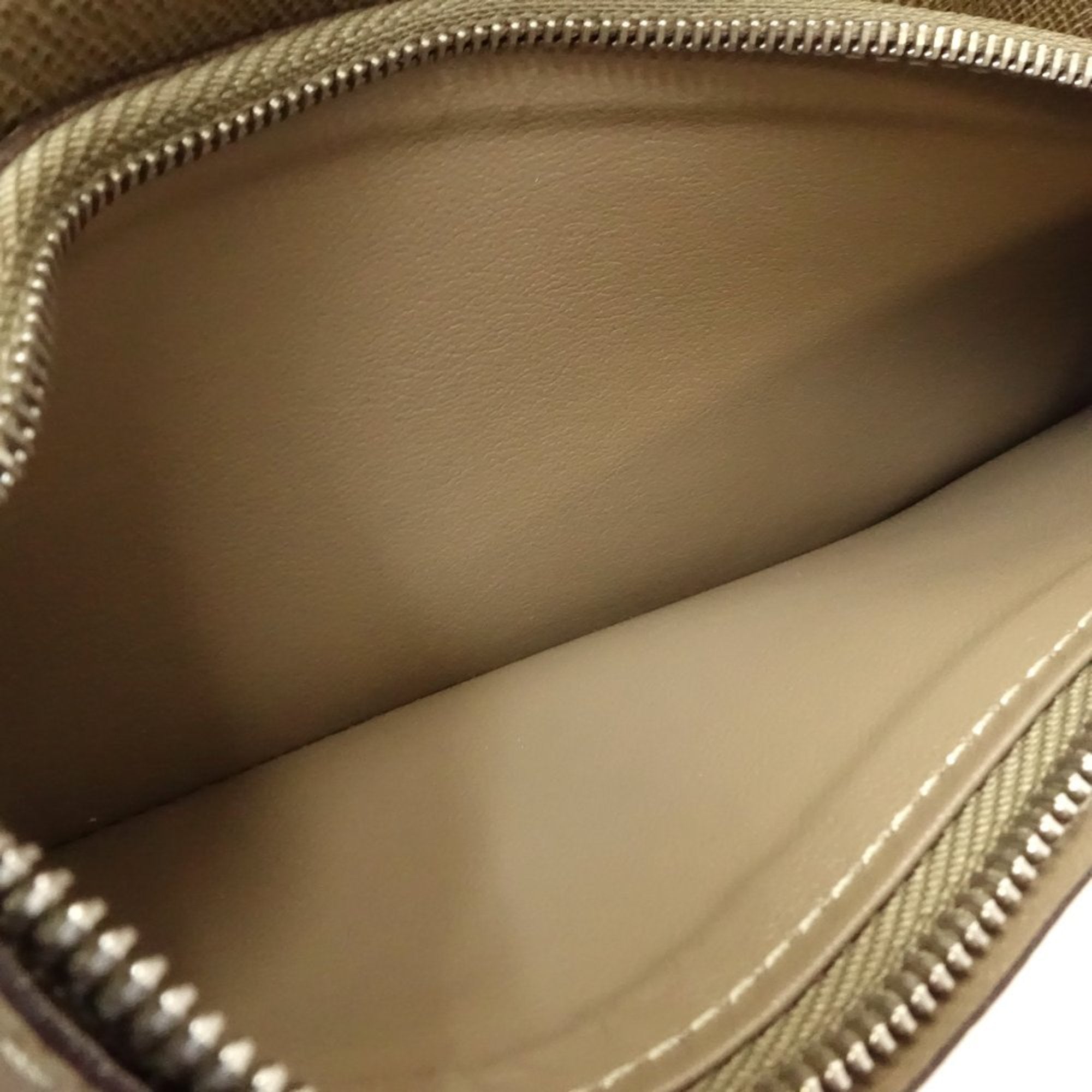 Louis Vuitton Khaki Taiga Leather Long Wallet (Bi-Fold) (Pre-Owned)