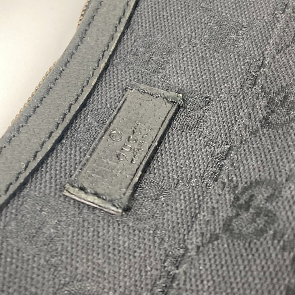 Gucci Black Gg Canvas Shoulder Bag (Pre-Owned)