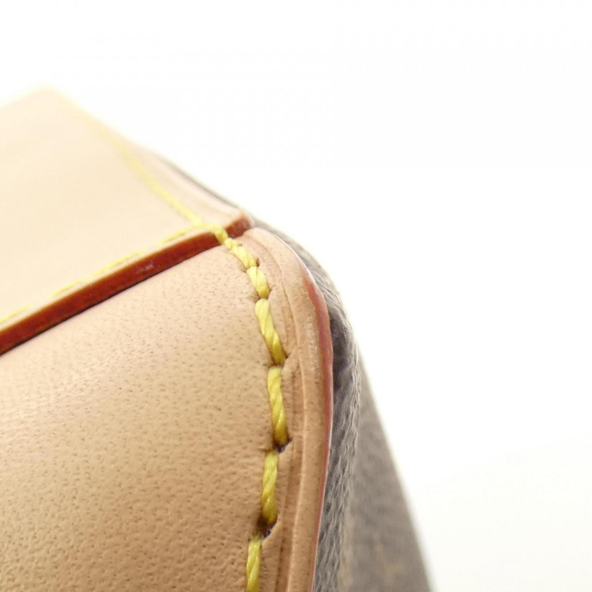 Louis Vuitton Marron Coated Canvas Shoulder Bag (Pre-Owned)