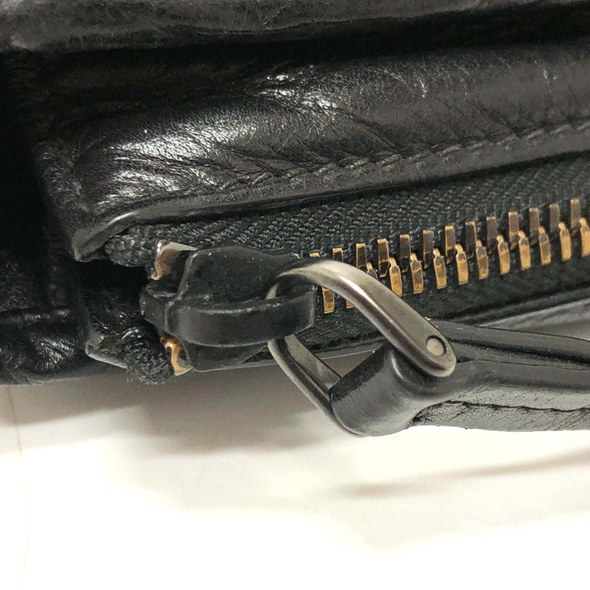 Prada Black Leather Shoulder Bag (Pre-Owned)