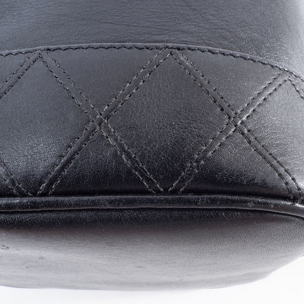 Chanel Black Leather Handbag Pouch Vanity Bag (Pre-Owned)