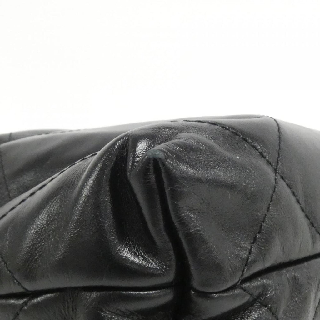 Chanel Black Leather Handbag (Pre-Owned)