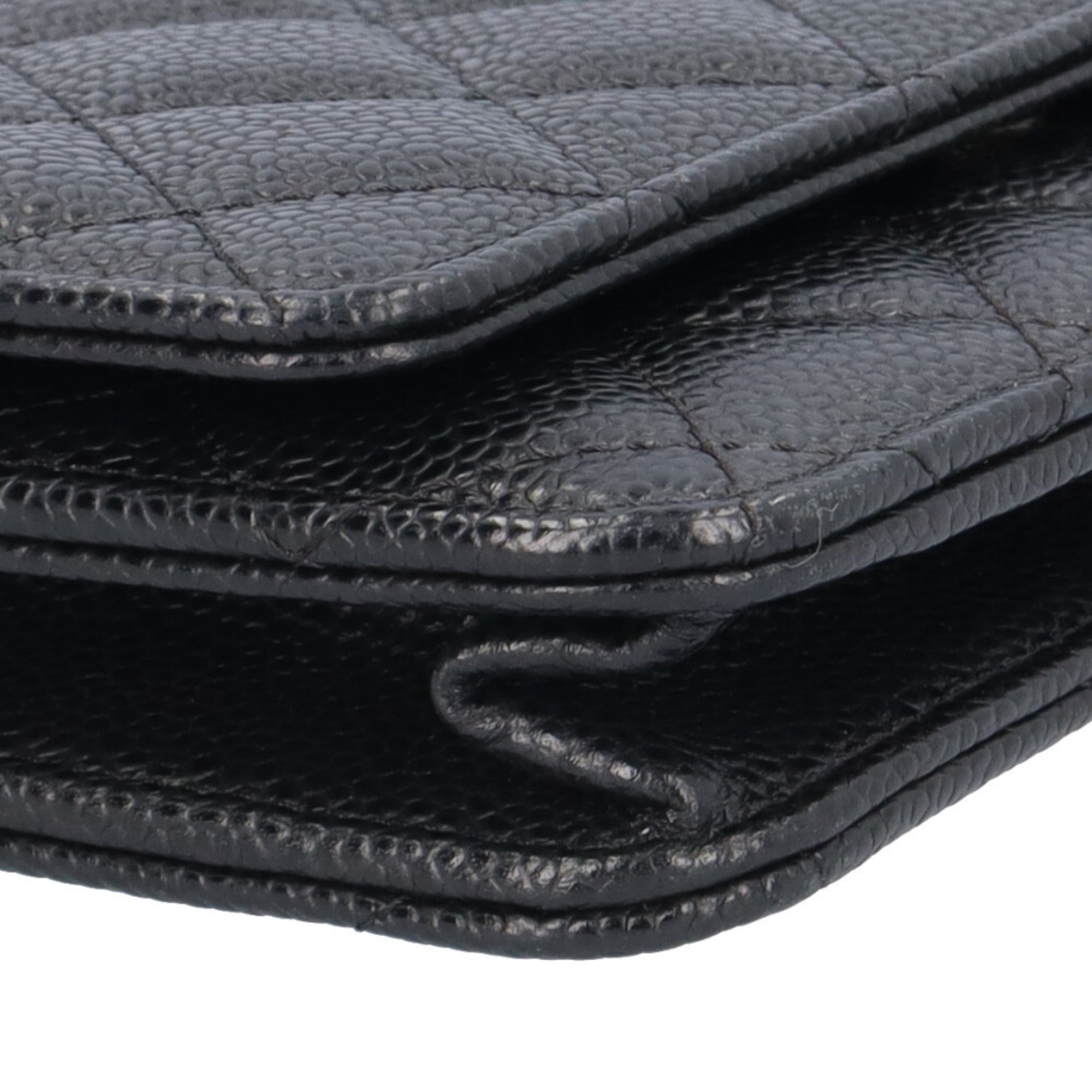 Chanel Black Grained Calfskin Shoulder Bag (Pre-Owned)