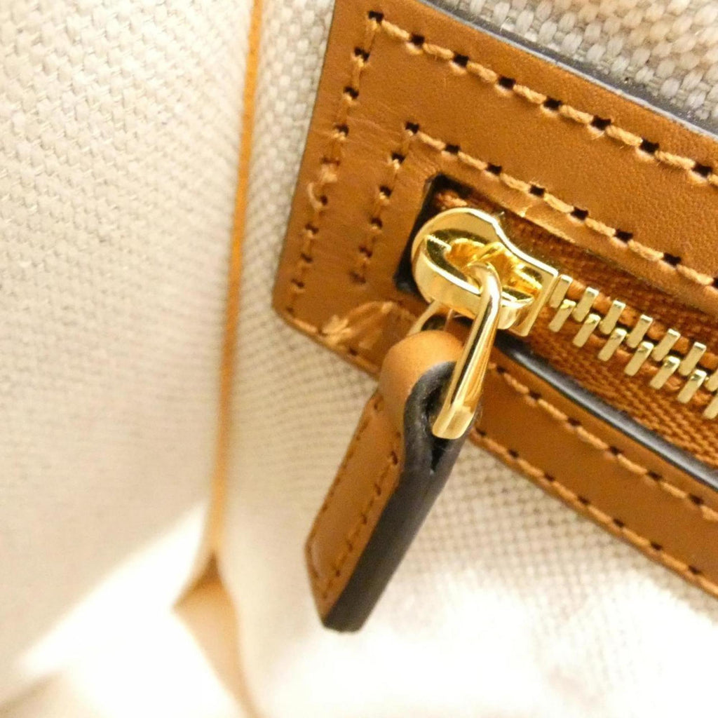 Gucci White Canvas Handbag (Pre-Owned)