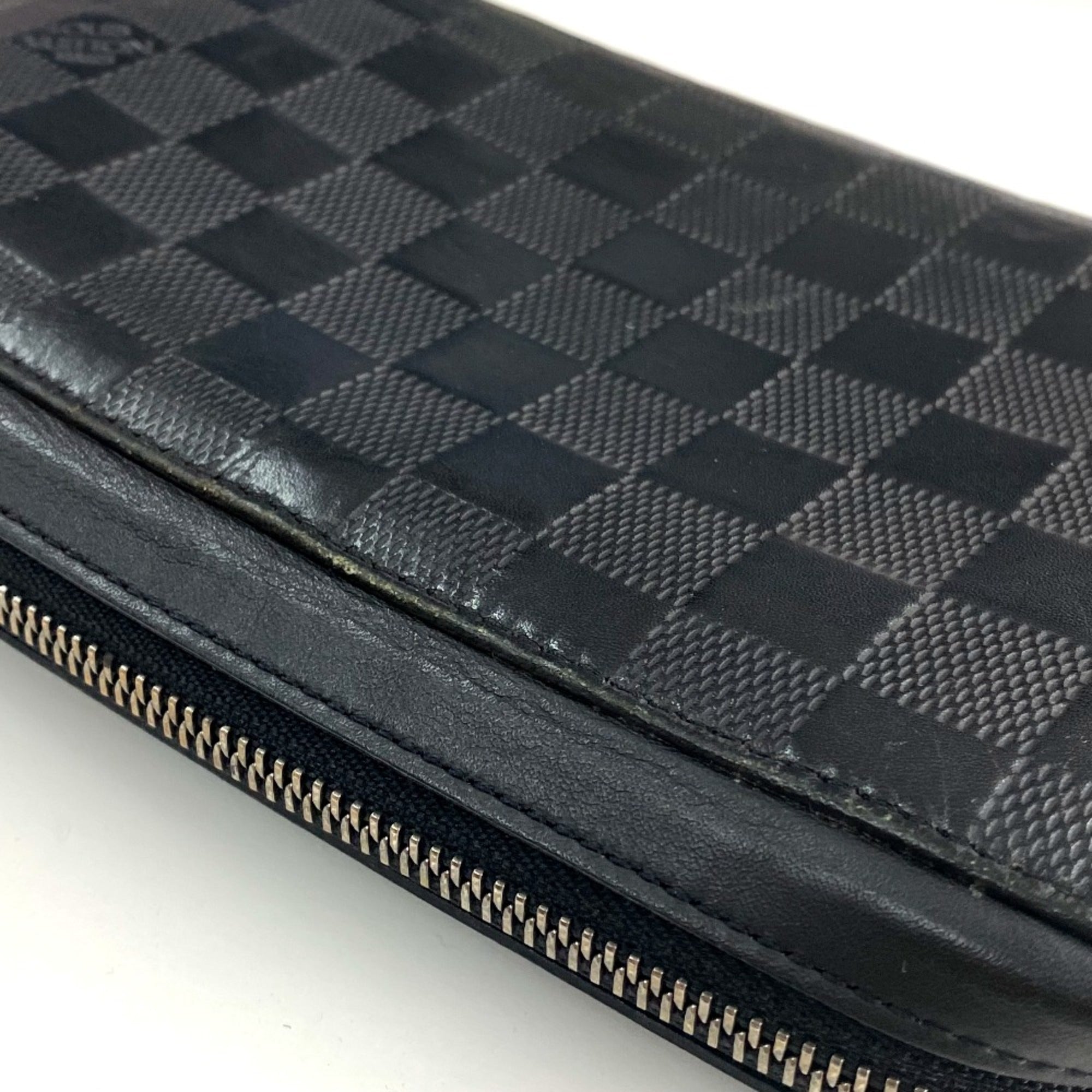 Louis Vuitton Black Other Long Wallet (Bi-Fold) (Pre-Owned)
