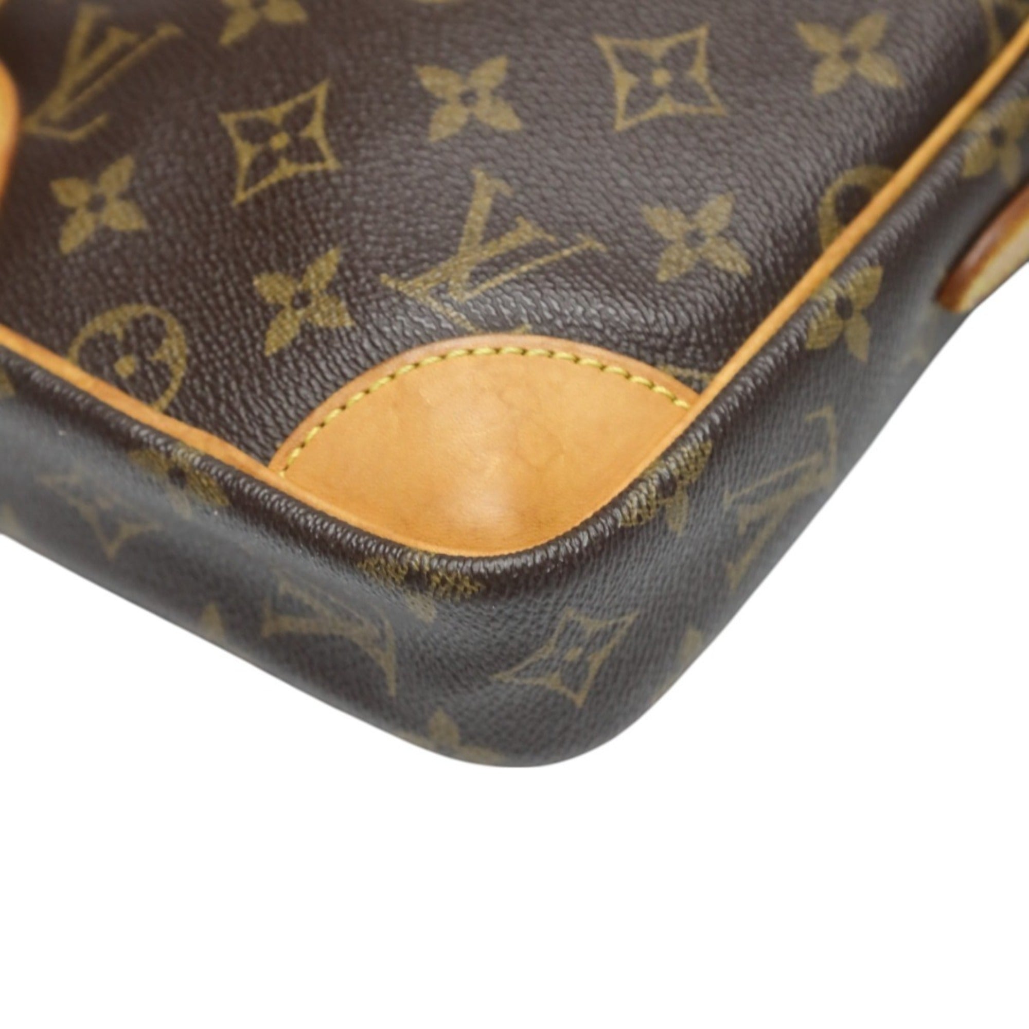 Louis Vuitton Brown Monogram Canvas Shoulder Bag (Pre-Owned)