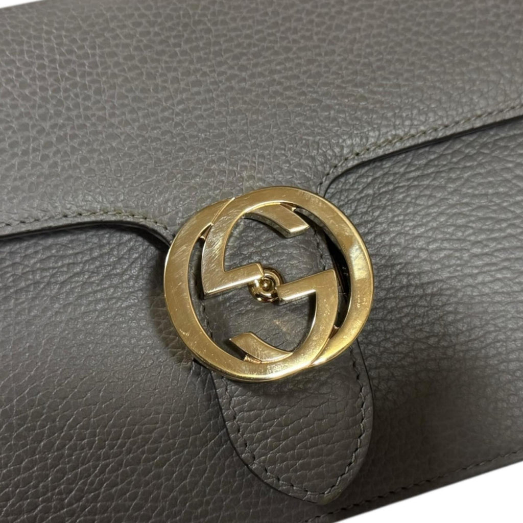 Gucci Gray Leather Shoulder Bag (Pre-Owned)