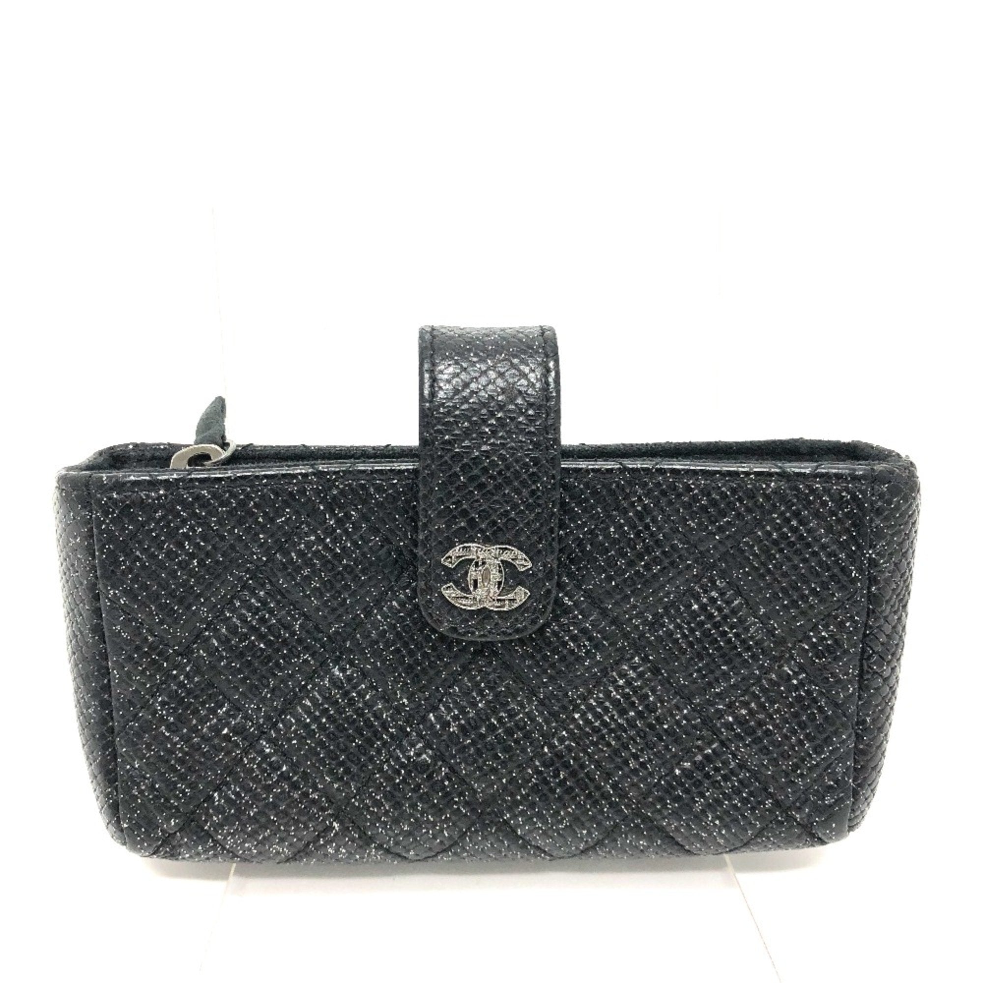 Chanel Black Leather Pouch (Pre-Owned)