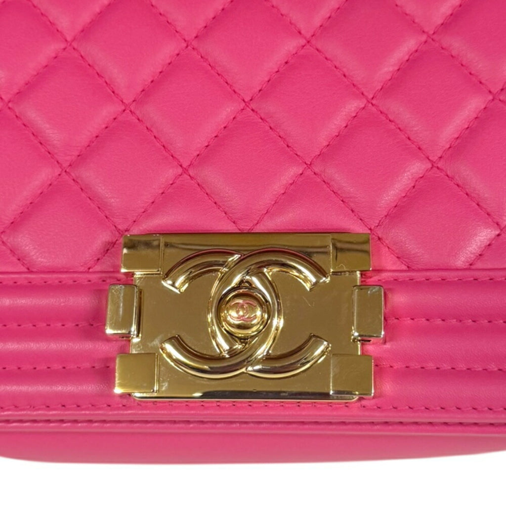 Chanel Pink Leather Shoulder Bag (Pre-Owned)