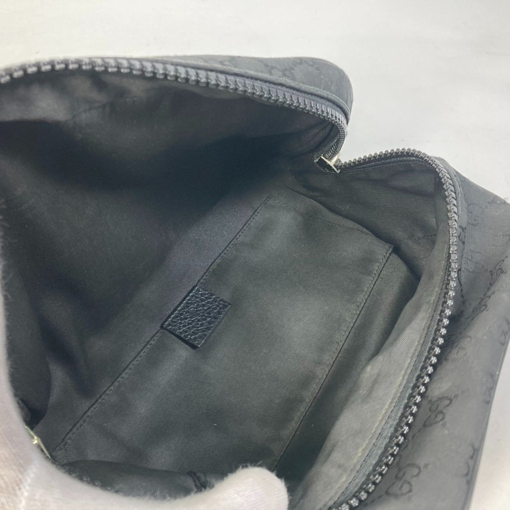 Gucci Black Nylon Fanny Pack (Pre-Owned)